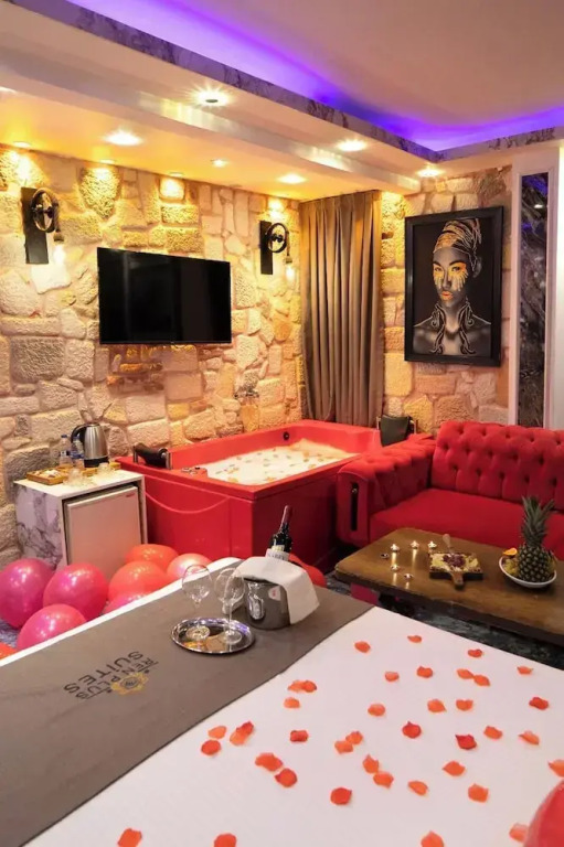 Ren Plus Sui̇tes Otel
