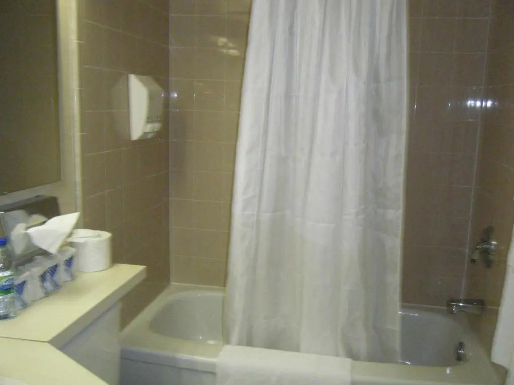 Claymore Inn and Suites