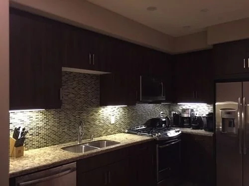 Marina Del Rey Suite 1 Br apts by RedAwning