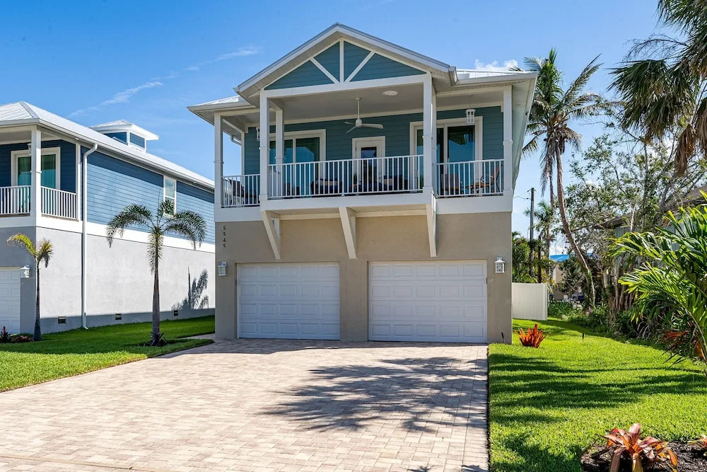 Welcome to 5545 Palmetto Street All NEW! Just Built! Book It NOW! home