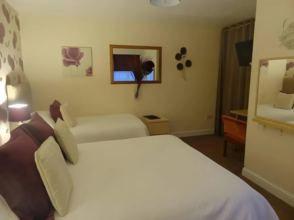 Edward Hotel