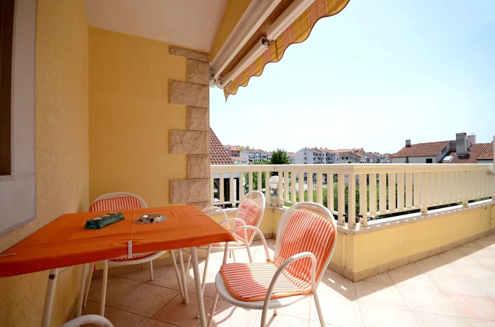 Apartments Ivo