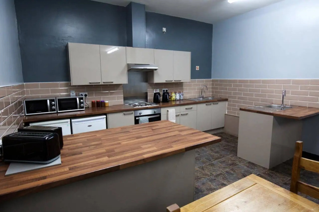 Cocoon @ International Inn + Apartments