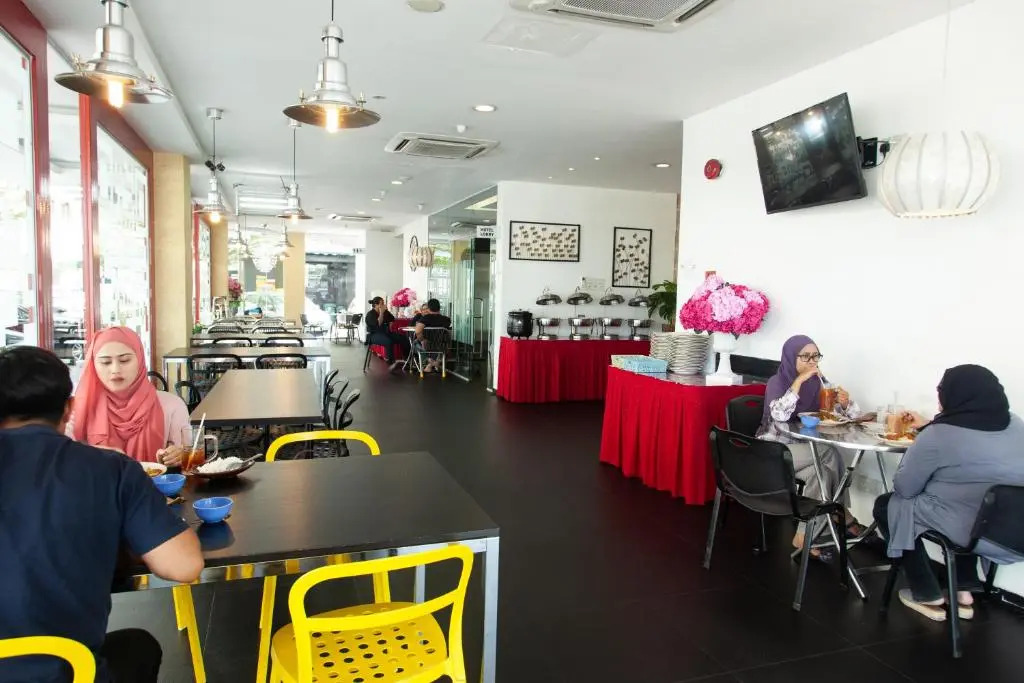 M Design Hotel @ Shamelin Perkasa