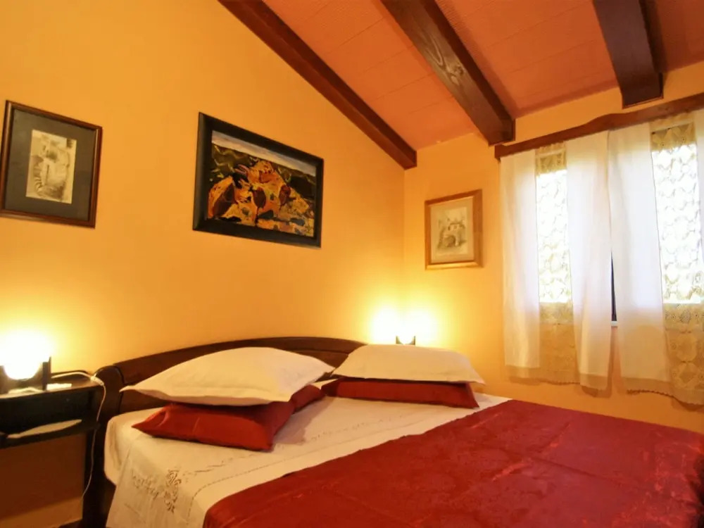 Cosy Holiday Home For Max 4 Persons Surrounded With Meadows And Vineyard