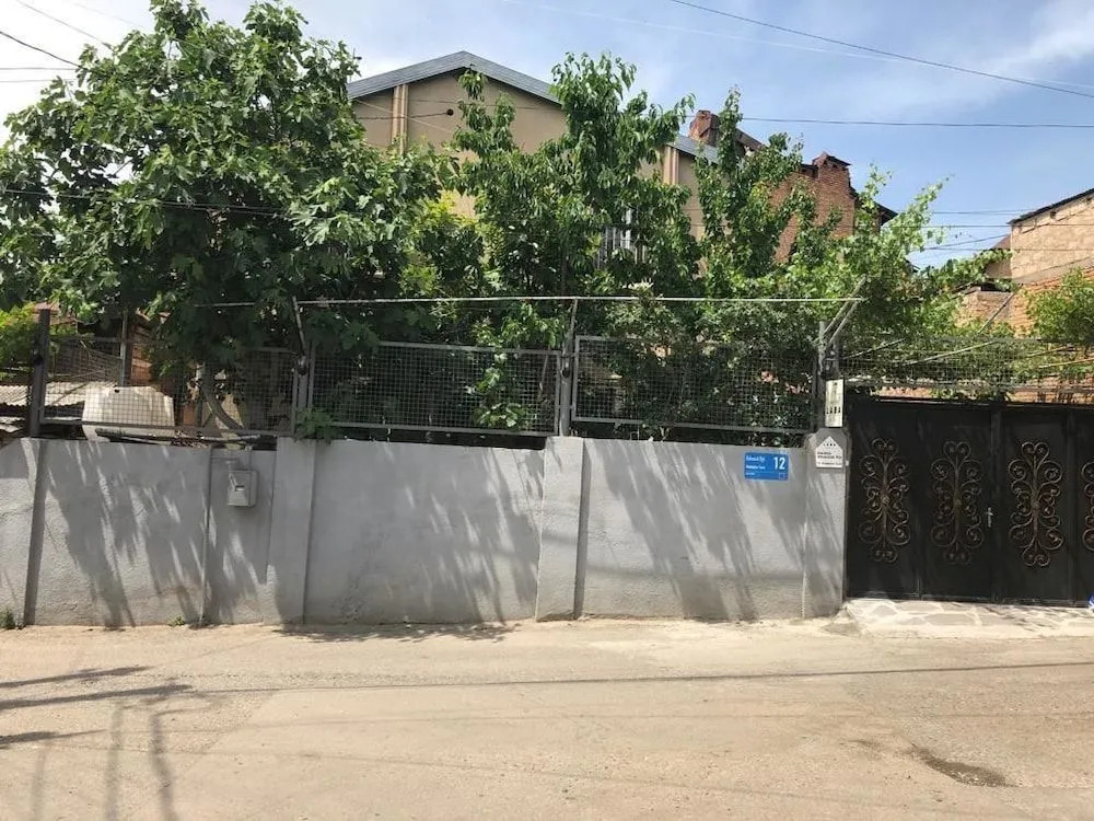 Laba Guest House