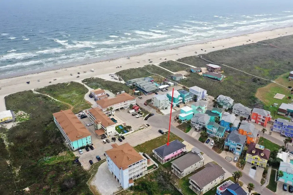 Sleeps 24 2 Homes w/ Beach Boardwalk Access & Deck Views Steps to the Beach