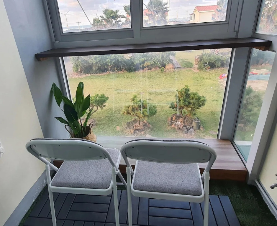 Jeju BasaFan Spa Pension