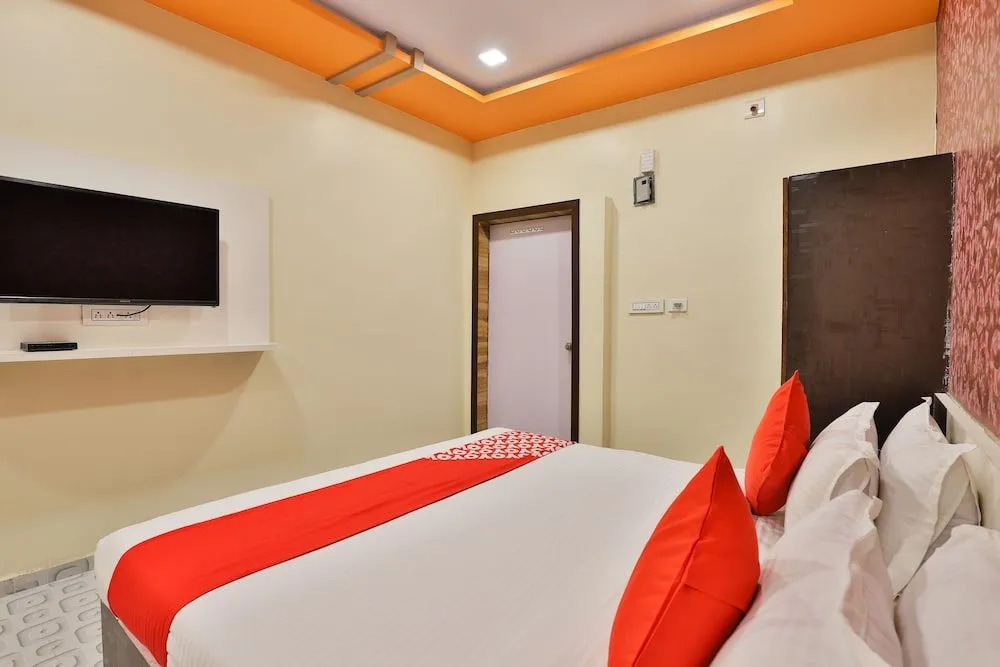 SPOT ON 22403 Hotel Rolex