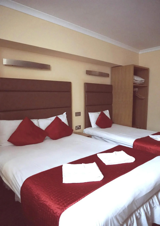 Lord Jim Hotel
