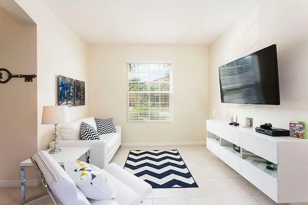 2505 Dharma Circle 6 Bedroom Home by Redawning
