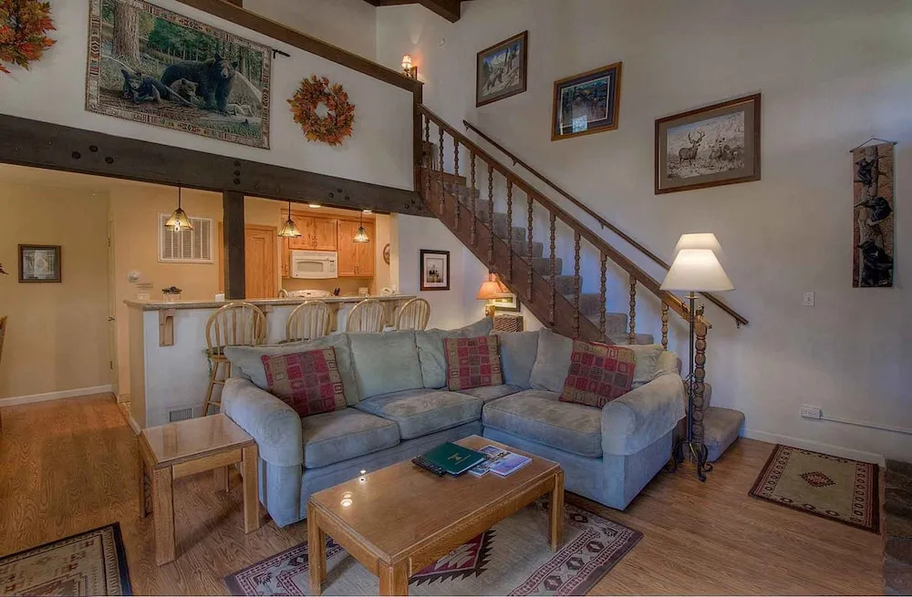 Bear Lake Hideaway by Lake Tahoe Accommodations