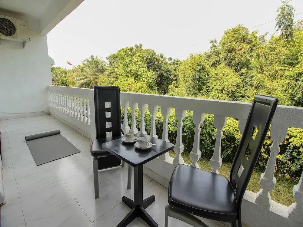 OYO 10799 Home Premium Studio Paroda