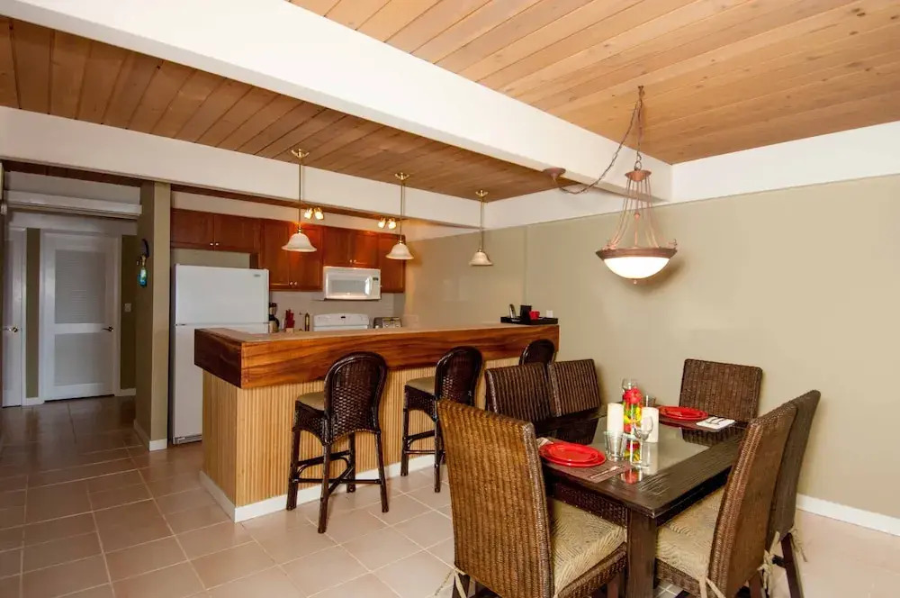 Kahana Outrigger #4b2 3 Bedroom Condo by RedAwning