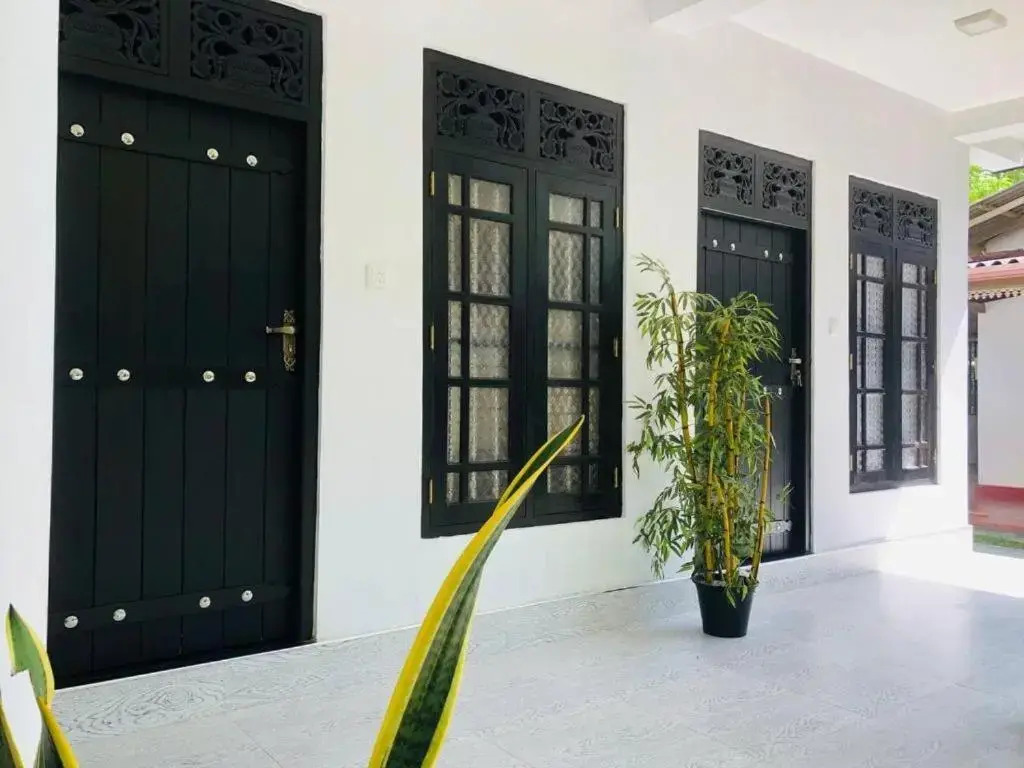 Ozone Resort Midigama