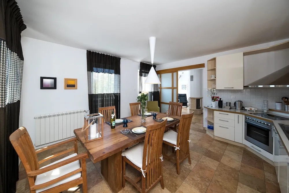 House Villa Jely