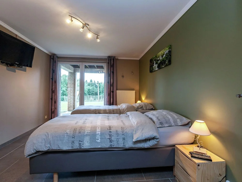 Modern Villa with Indoor Pool & Hot Tub in Malmedy