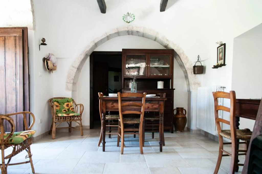 Trulli sul vignale in Masseria Santalachicca