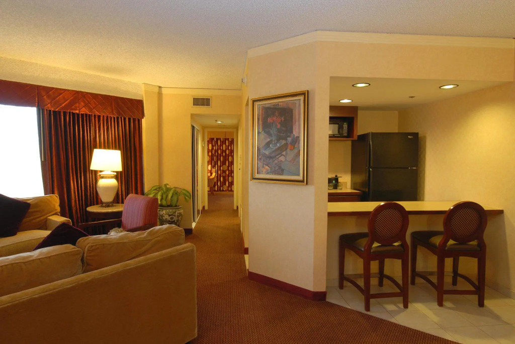 Embassy Suites by Hilton Dallas-Love Field