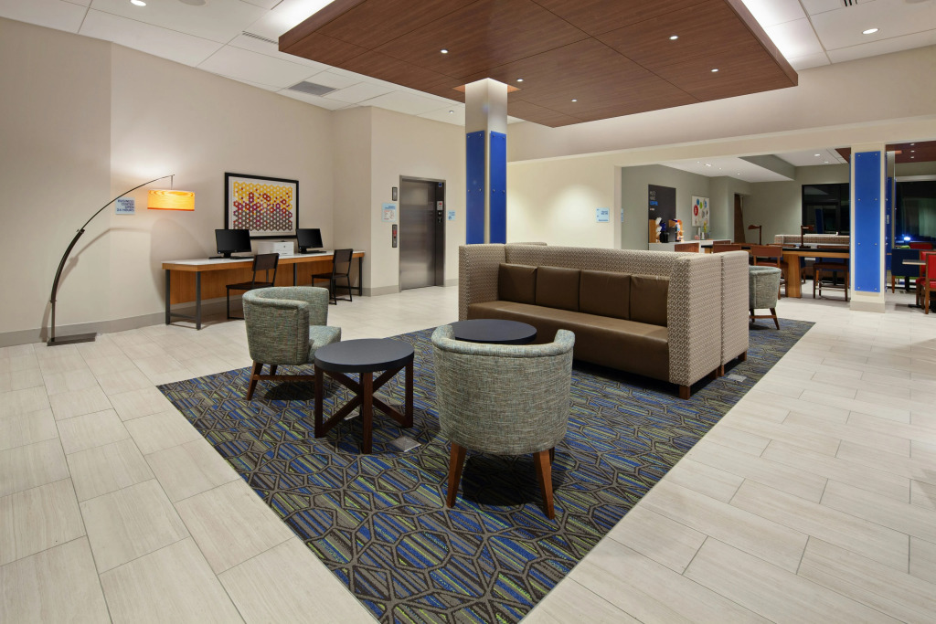 Holiday Inn Express Hotel & Suites Ventura Harbor by IHG
