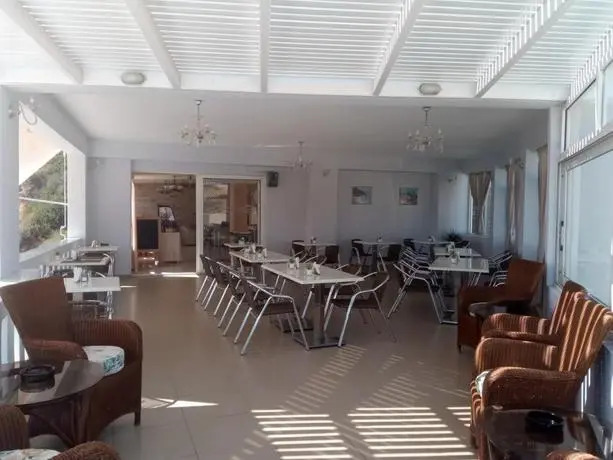 Castelia Bay Hotel