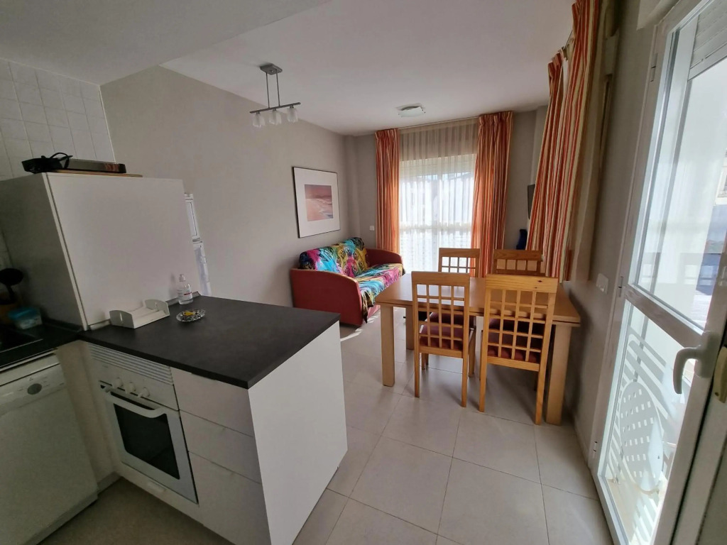 Avenida de Juan Sebastián Elcano Apartamento