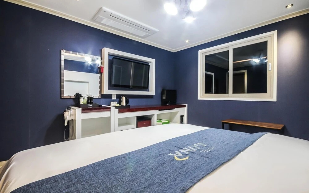 Yeosu LUNA Hotel