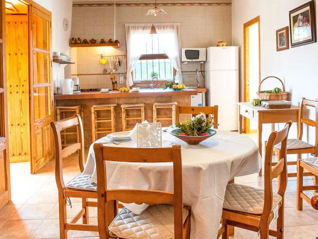 Can Buger - Cosy 3 bedroom villa with private pool and AC
