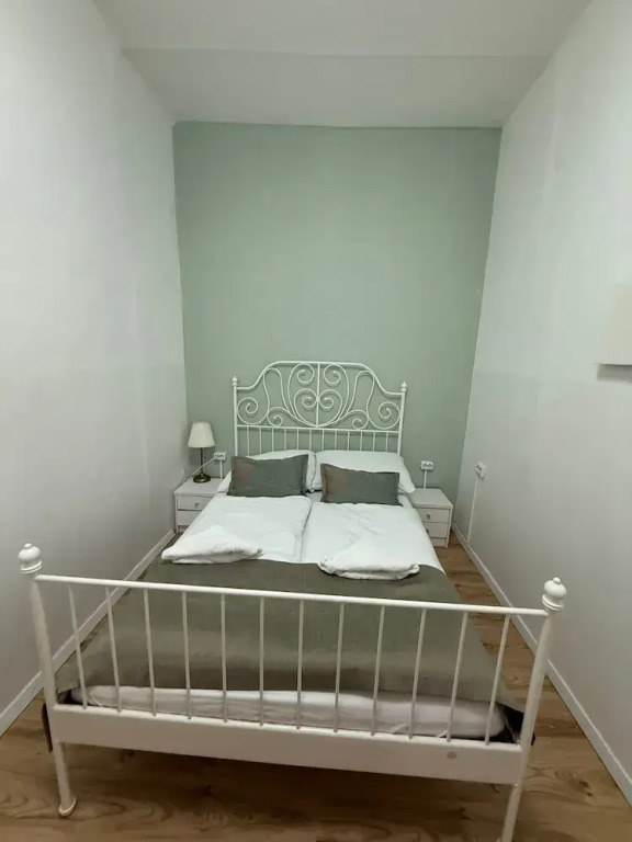 Stylish 2BR Apartment Westbahnhof Area