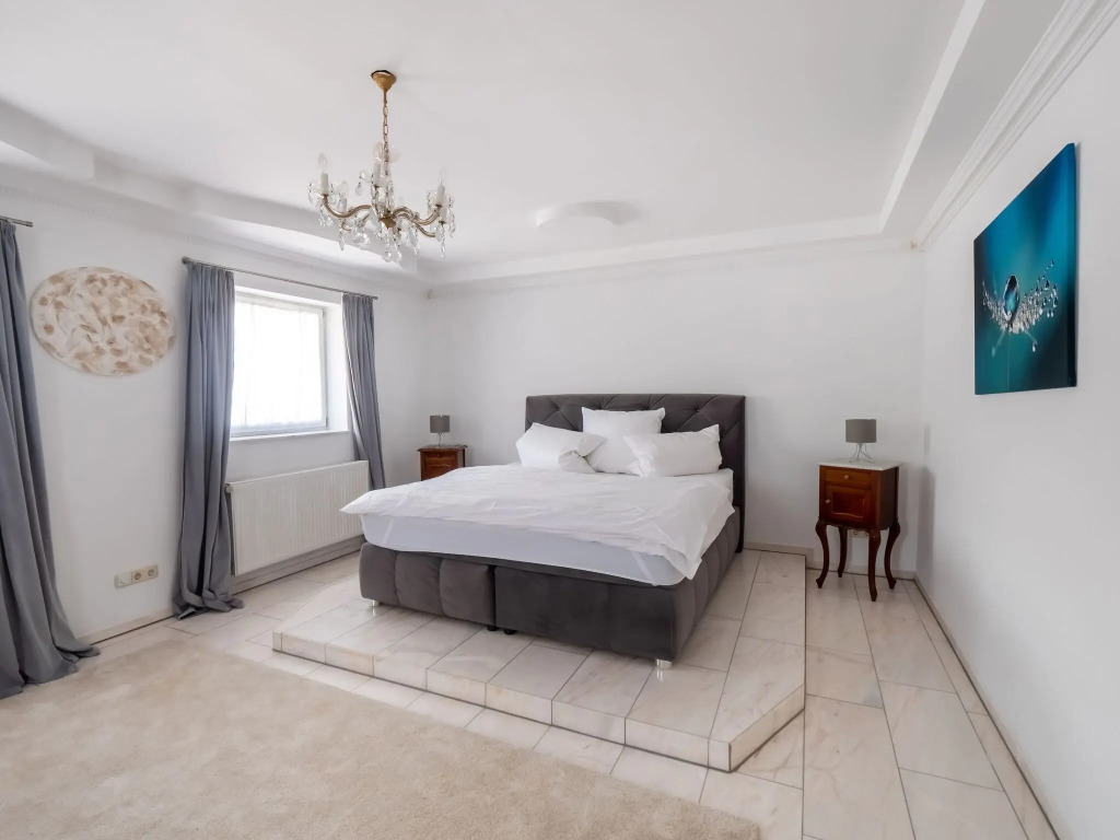 Luxurious holiday home with a nice private garden