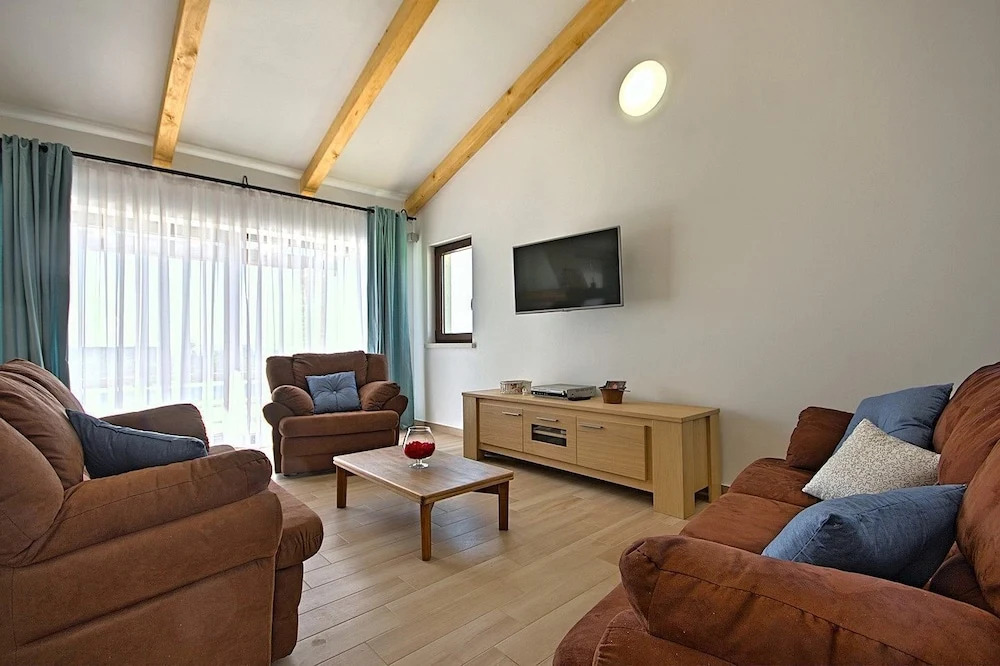 Villa Nira by Villas Holiday