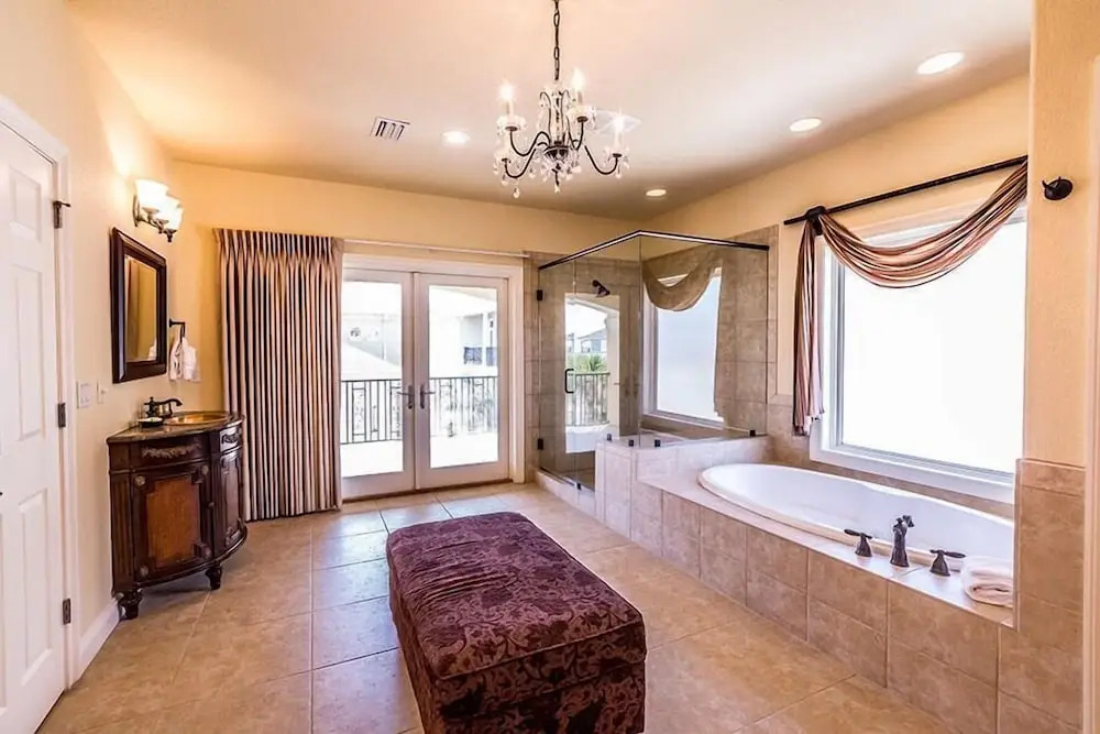 Bella Destina 5 Bedroom Holiday Home by Five Star Properties