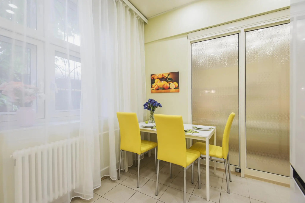 GMApartments (ДжиЭмАпартментс) на переулке Леонтьевский
