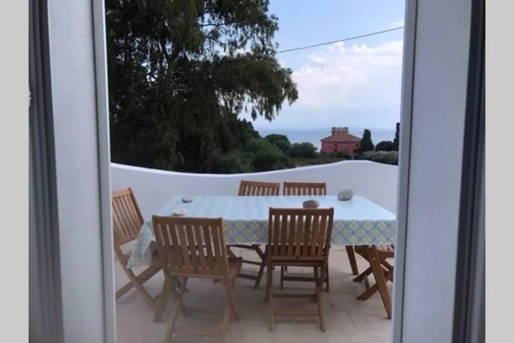 Luxury & charme fronte mare sardinia house 1