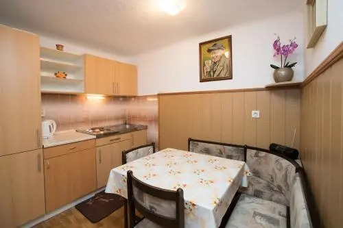 Apartments Kocjanc