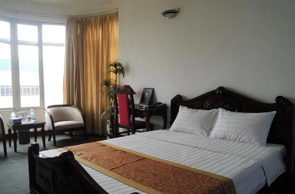 Trade Hotel