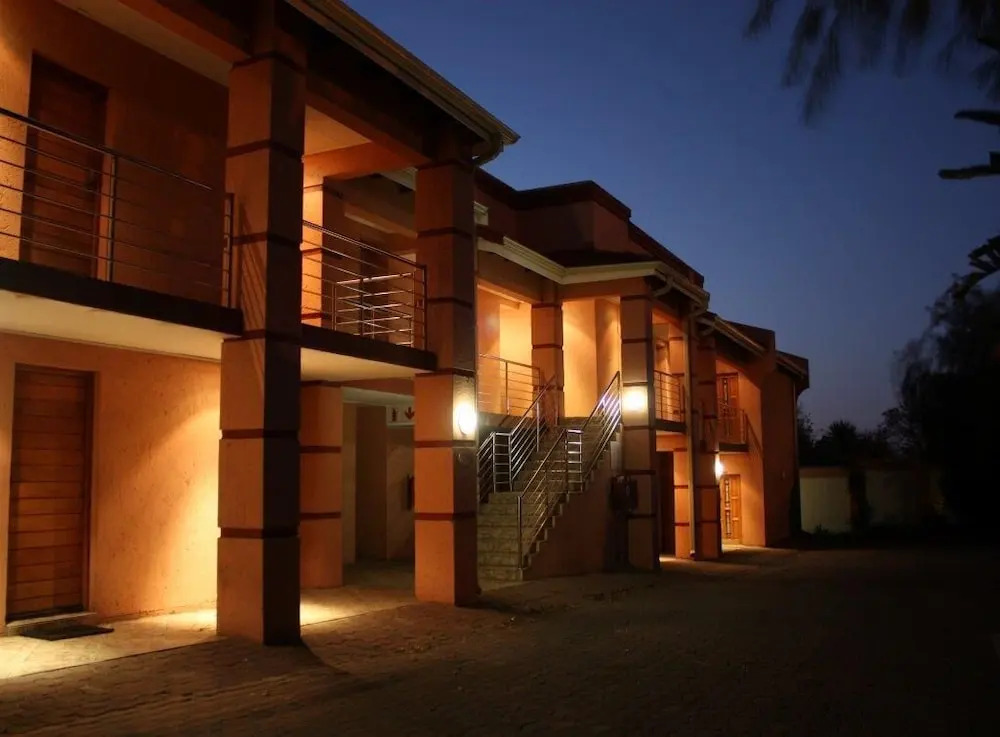 Eagles Nest Lodge