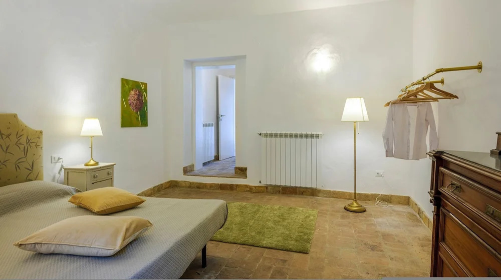 VILLA ARDENTE 12&1, Emma Villas