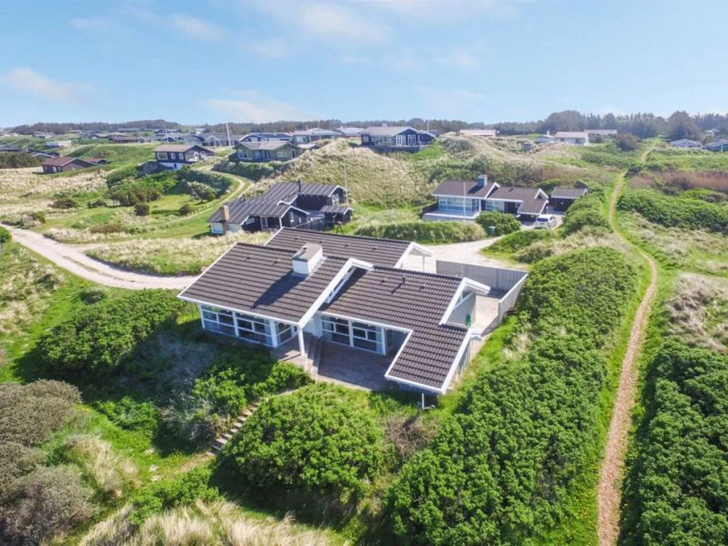 "Rajna" - 100m from the sea in NW Jutland