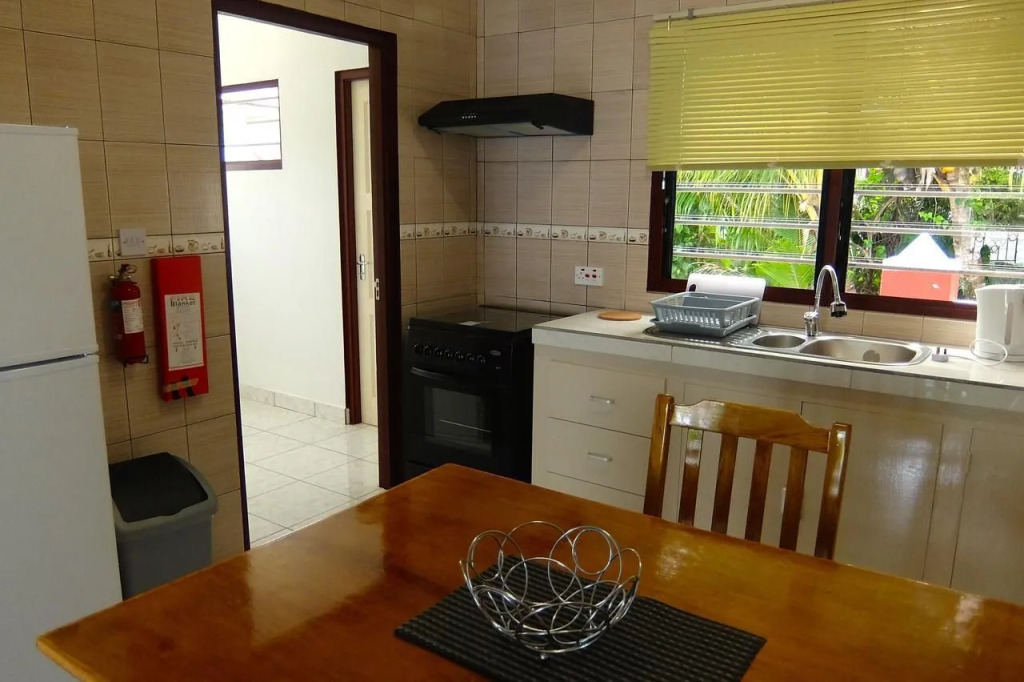 Roche Kerlan Apartments
