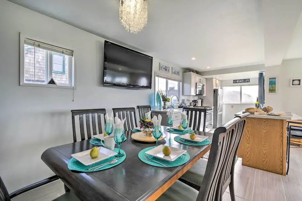 Coastal Retreat: Deck, Ocean Views + Walk to Beach