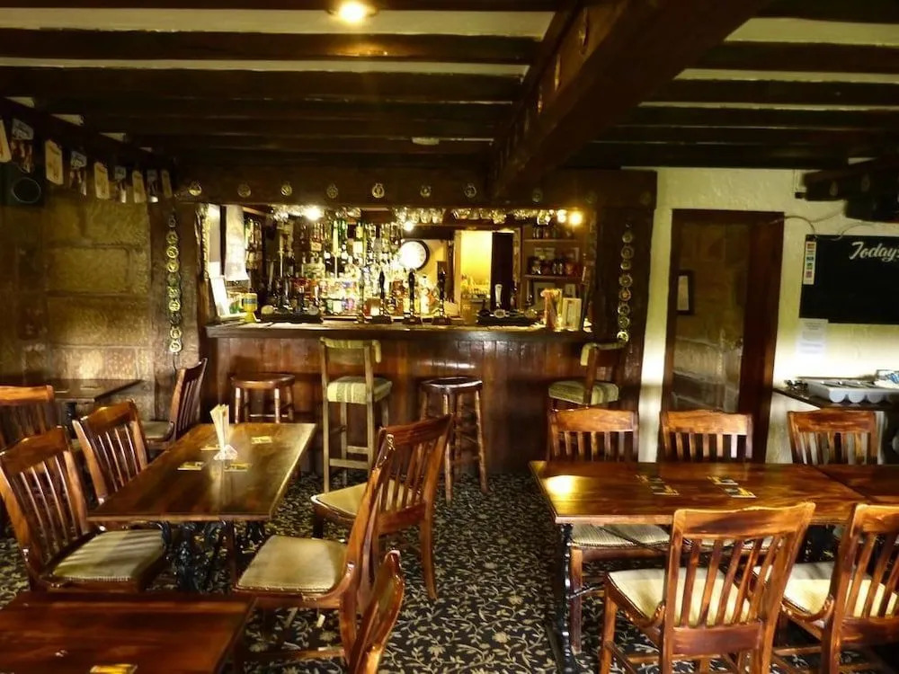 Peakstones Inn
