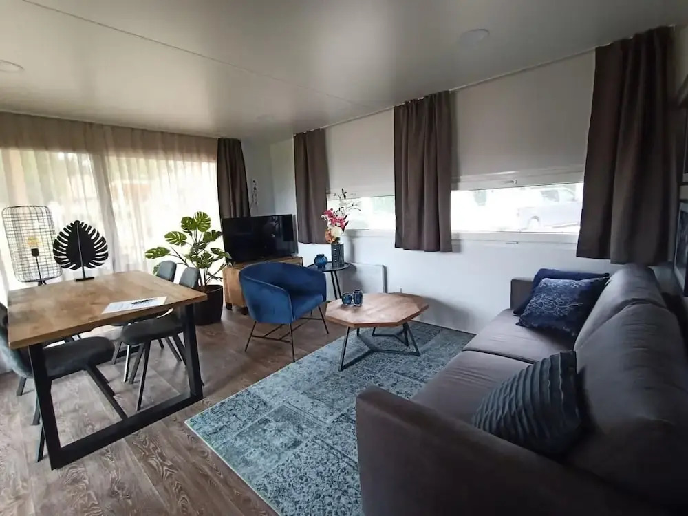 Modern Chalet With Air Conditioning