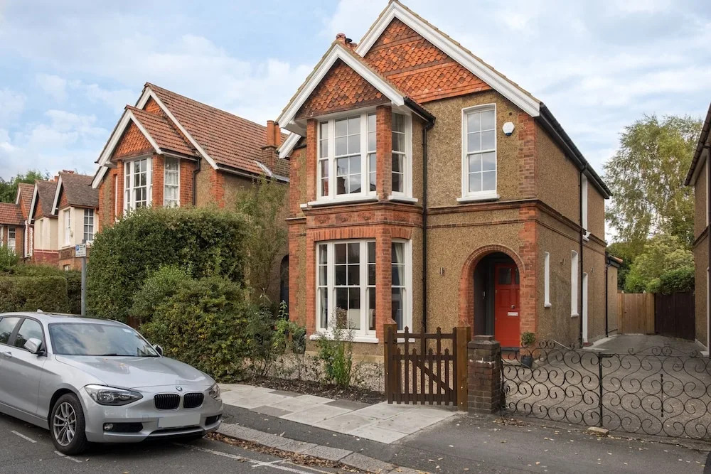 Wimbledon Crescent Escape