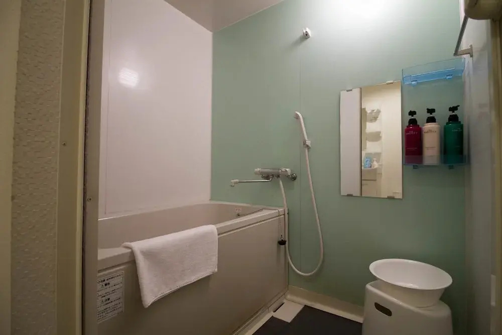 Intercity Osaka Service Apartment