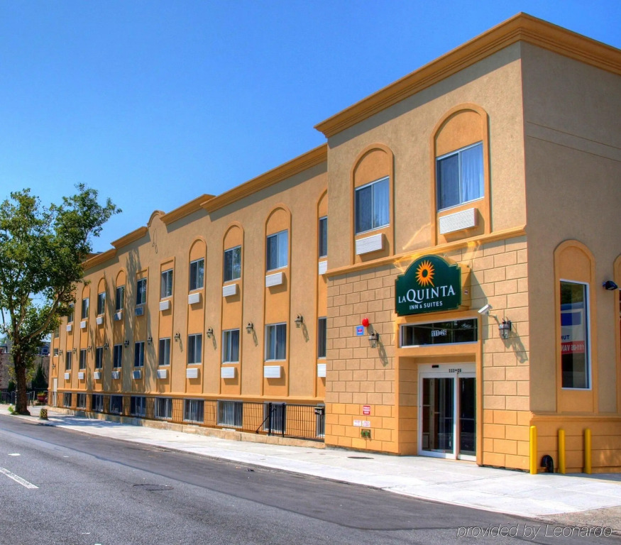 JFK View Inn  Suites