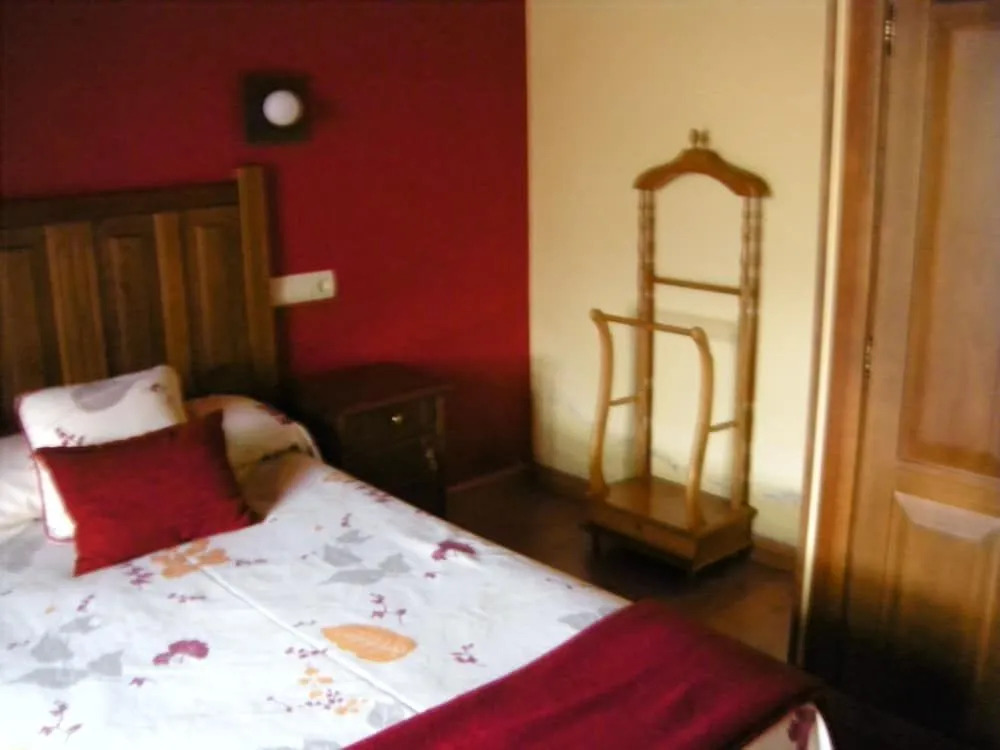Apartamentos Rurales La Portiella