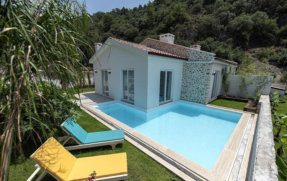 Villa Daisy 2 by Villamnet