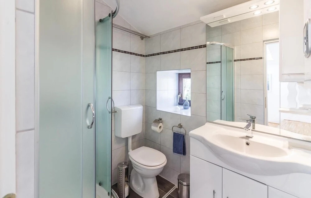 Three-Bedroom Holiday Home In Pomer