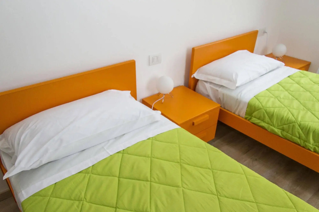 MyRoom Center 2